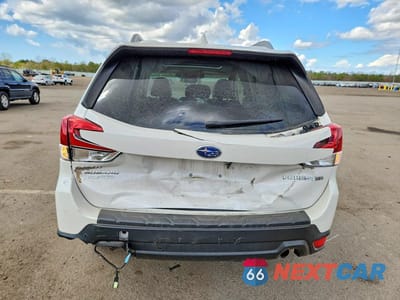 Zdjęcie 6 z 12 samochodu: 2021 SUBARU FORESTER LIMITED VIN:JF2SKAUCXMH539571 - miniatura