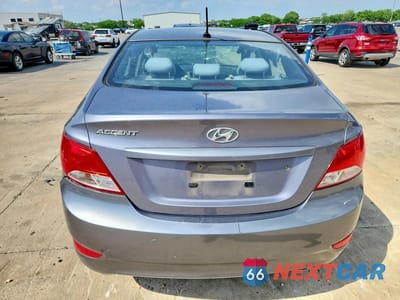 Zdjęcie 6 z 12 samochodu: 2017 HYUNDAI ACCENT SE VIN:KMHCT4AE1HU187755 - miniatura