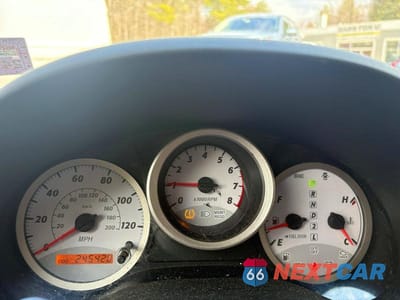 Zdjęcie 8 z 10 samochodu: 2005 TOYOTA RAV4 BASE VIN:JTEHD20V350069198 - miniatura
