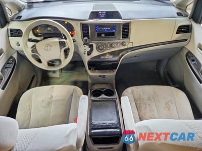 Zdjęcie 8 z 13 samochodu: 2012 TOYOTA SIENNA LE VIN:5TDKK3DC7CS178188 - miniatura