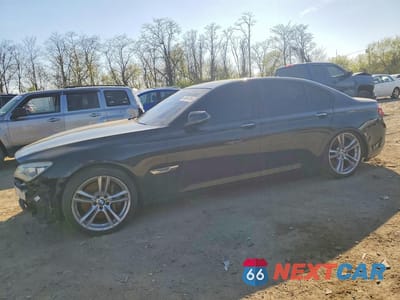 2015 BMW 750 I WBAYA8C59FGK19798 - główne zdjęcie licytacji z USA - miniatura