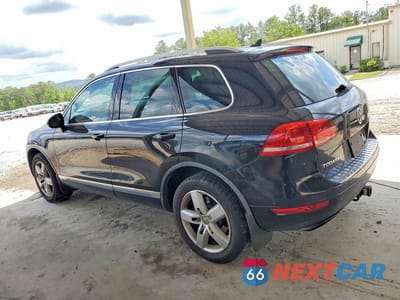 Drugie zdjęcie samochodu z przodu: 2013 VOLKSWAGEN TOUAREG V6 VIN:WVGEF9BP0DD006555 - miniatura