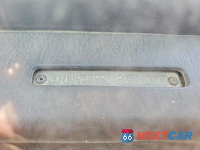 Zdjęcie 12 z 12 samochodu: 2000 JEEP WRANGLER / TJ SE VIN:1J4FA29P5YP702511 - miniatura