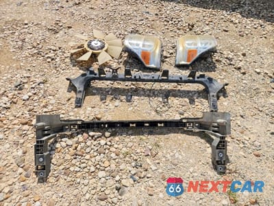 Zdjęcie 12 z 12 samochodu: 2015 FORD F350 SUPER DUTY FLATBED TRUCK VIN:1FD8W3HT5FEB54132 - miniatura