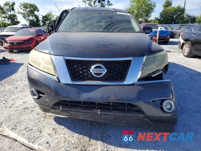 Piąte zdjęcie samochodu w środku: 2014 NISSAN PATHFINDER S VIN:5N1AR2MN3EC663205 - miniatura