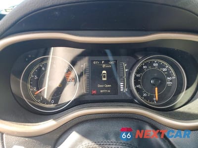 Zdjęcie 9 z 12 samochodu: 2018 JEEP CHEROKEE LATITUDE VIN:1C4PJLCB0JD558919 - miniatura