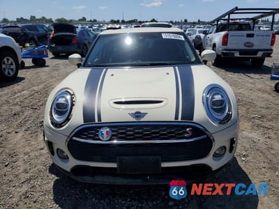 Piąte zdjęcie samochodu w środku: 2020 MINI COOPER S CLUBMAN ALL4 VIN:WMWXJ1C08L2L33985 - miniatura