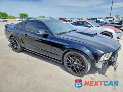 Czwarte zdjęcie samochodu z boku: 2008 FORD MUSTANG GT VIN:1ZVHT82HX85100792 - miniatura