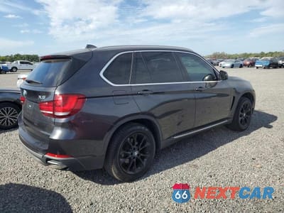 Trzecie zdjęcie samochodu z tyłu: 2016 BMW X5 XDR40E VIN:5UXKT0C53G0S77063 - miniatura