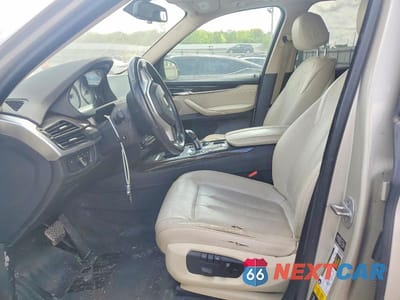 Zdjęcie 7 z 13 samochodu: 2014 BMW X5 XDRIVE35I VIN:5UXKR0C59E0H23926 - miniatura