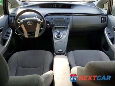 Zdjęcie 8 z 12 samochodu: 2011 TOYOTA PRIUS TWO VIN:JTDKN3DU6B5324746 - miniatura