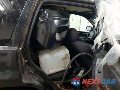 Zdjęcie 10 z 12 samochodu: 2002 JEEP GRAND CHEROKEE LAREDO VIN:1J4GW48S52C315852 - miniatura