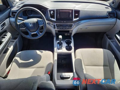 Zdjęcie 8 z 12 samochodu: 2020 HONDA PILOT LX VIN:5FNYF6H11LB015615 - miniatura