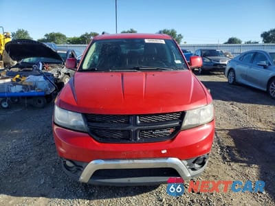 Piąte zdjęcie samochodu w środku: 2019 DODGE JOURNEY CROSSROAD VIN:3C4PDCGB3KT867670 - miniatura