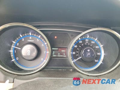 Zdjęcie 9 z 12 samochodu: 2013 HYUNDAI SONATA LIMITED VIN:5NPEC4AC9DH649978 - miniatura