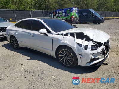 Czwarte zdjęcie samochodu z boku: 2023 HYUNDAI SONATA LIMITED VIN:KMHL34J25PA260633 - miniatura