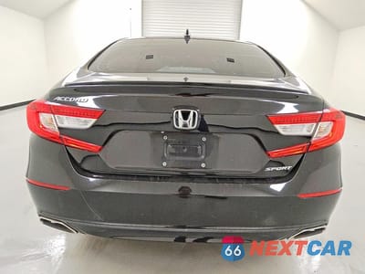 Zdjęcie 6 z 12 samochodu: 2019 HONDA ACCORD SPORT VIN:1HGCV1F39KA156137 - miniatura