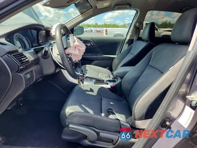 Zdjęcie 7 z 13 samochodu: 2016 HONDA ACCORD LX VIN:1HGCR2F36GA242183 - miniatura
