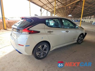 Trzecie zdjęcie samochodu z tyłu: 2018 NISSAN LEAF SV VIN:1N4AZ1CP3JC308259 - miniatura