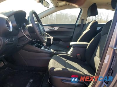 Zdjęcie 7 z 13 samochodu: 2024 KIA FORTE LXS VIN:3KPF24ADXRE709844 - miniatura