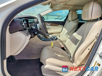 Zdjęcie 7 z 12 samochodu: 2017 MERCEDES-BENZ E 300 VIN:WDDZF4JB6HA279902 - miniatura