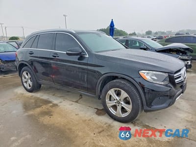 Czwarte zdjęcie samochodu z boku: 2017 MERCEDES-BENZ GLC 300 VIN:WDC0G4JB5HF227660 - miniatura
