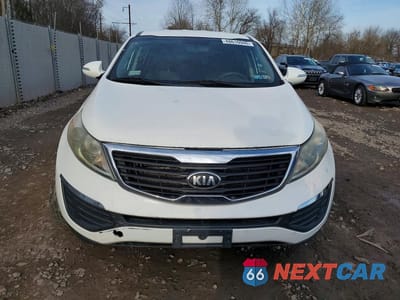 Piąte zdjęcie samochodu w środku: 2013 KIA SPORTAGE LX VIN:KNDPB3A21D7367190 - miniatura