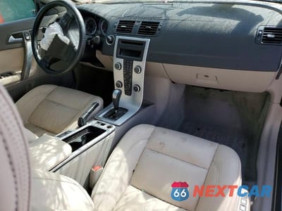 Zdjęcie 8 z 12 samochodu: 2011 VOLVO C70 T5 VIN:YV1672MC3BJ115558 - miniatura