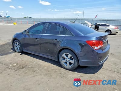 Drugie zdjęcie samochodu z przodu: 2015 CHEVROLET CRUZE LT VIN:1G1PC5SB7F7245128 - miniatura
