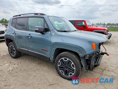 Czwarte zdjęcie samochodu z boku: 2016 JEEP RENEGADE TRAILHAWK VIN:ZACCJBCTXGPC50569 - miniatura