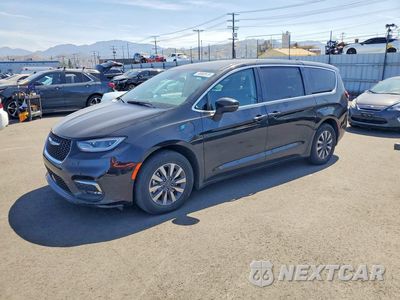 2023 CHRYSLER PACIFICA HYBRID TOURING L 2C4RC1L72PR612049 - główne zdjęcie licytacji z USA - miniatura