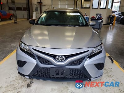 Piąte zdjęcie samochodu w środku: 2019 TOYOTA CAMRY SE VIN:4T1B11HK2KU757913 - miniatura