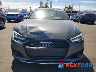 Piąte zdjęcie samochodu w środku: 2019 AUDI S4 PREMIUM VIN:WAUA4AF49KA109558 - miniatura