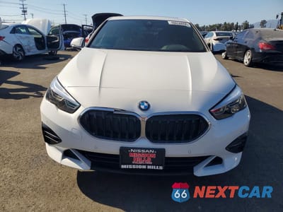 Piąte zdjęcie samochodu w środku: 2020 BMW 228XI VIN:WBA73AK07L7G08361 - miniatura