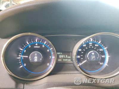 Zdjęcie 9 z 12 samochodu: 2012 HYUNDAI SONATA SE VIN:5NPEC4AC2CH446316 - miniatura