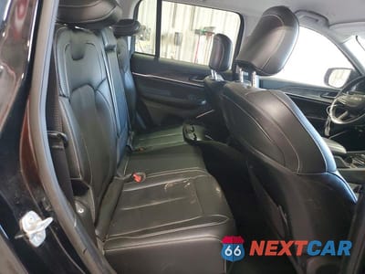 Zdjęcie 11 z 14 samochodu: 2023 JEEP GRAND CHEROKEE LIMITED VIN:1C4RJHBG6PC506227 - miniatura