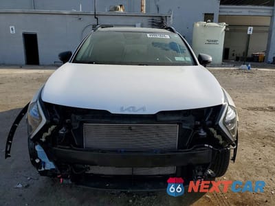 Piąte zdjęcie samochodu w środku: 2023 KIA SPORTAGE X-LINE VIN:5XYK6CAF4PG138771 - miniatura