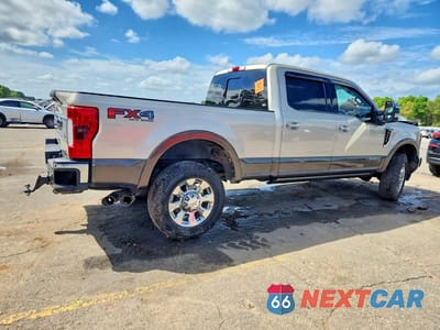 Trzecie zdjęcie samochodu z tyłu: 2017 FORD F250 SUPER DUTY VIN:1FT7W2BT4HED76358 - miniatura
