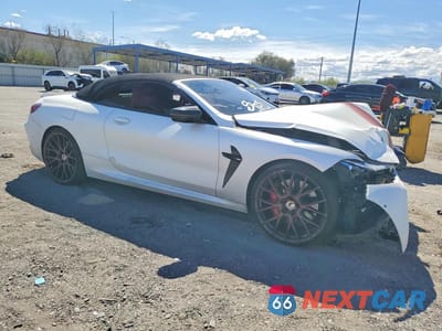 Czwarte zdjęcie samochodu z boku: 2022 BMW M8 VIN:WBSDZ0C01NCH58191 - miniatura