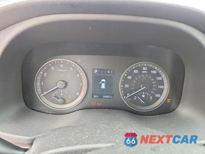 Zdjęcie 9 z 13 samochodu: 2016 HYUNDAI TUCSON SE VIN:KM8J3CA46GU221387 - miniatura