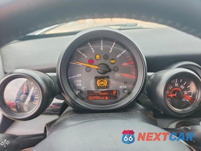 Zdjęcie 9 z 12 samochodu: 2015 MINI COOPER COUPE VIN:WMWSX1C51FT508208 - miniatura