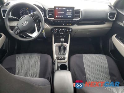 Zdjęcie 8 z 13 samochodu: 2020 HYUNDAI VENUE SEL VIN:KMHRC8A36LU018114 - miniatura