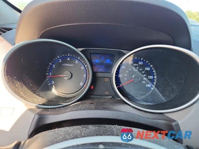 Zdjęcie 9 z 13 samochodu: 2014 HYUNDAI TUCSON SE VIN:KM8JU3AG8EU872461 - miniatura
