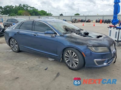 Czwarte zdjęcie samochodu z boku: 2017 LINCOLN MKZ RESERVE VIN:3LN6L5E91HR635063 - miniatura