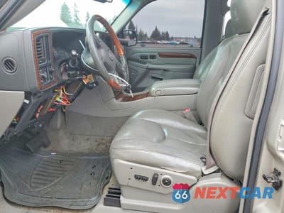 Zdjęcie 7 z 13 samochodu: 2004 CADILLAC ESCALADE LUXURY VIN:1GYEK63N74R151259 - miniatura