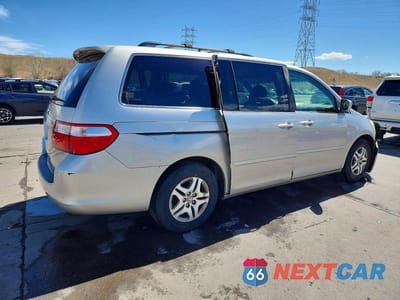 Trzecie zdjęcie samochodu z tyłu: 2006 HONDA ODYSSEY EXL VIN:5FNRL38606B417724 - miniatura