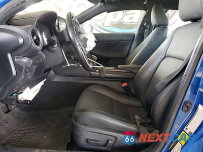 Zdjęcie 7 z 12 samochodu: 2021 LEXUS IS 300 VIN:JTHCA1D24M5112965 - miniatura