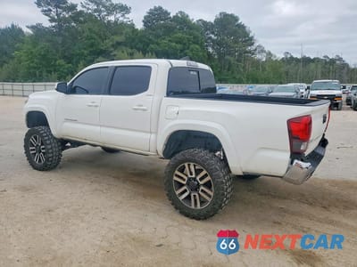 Drugie zdjęcie samochodu z przodu: 2021 TOYOTA TACOMA SR5 V6 VIN:3TMCZ5AN1MM411484 - miniatura