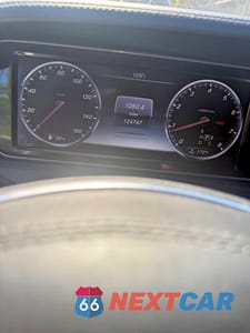 Zdjęcie 8 z 10 samochodu: 2015 MERCEDES-BENZ S 550 VIN:WDDUG8CB0FA189718 - miniatura