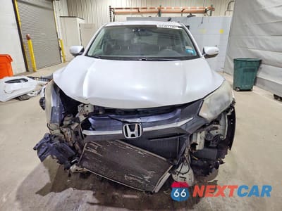 Piąte zdjęcie samochodu w środku: 2016 HONDA HR-V EX VIN:3CZRU6H54GM706632 - miniatura